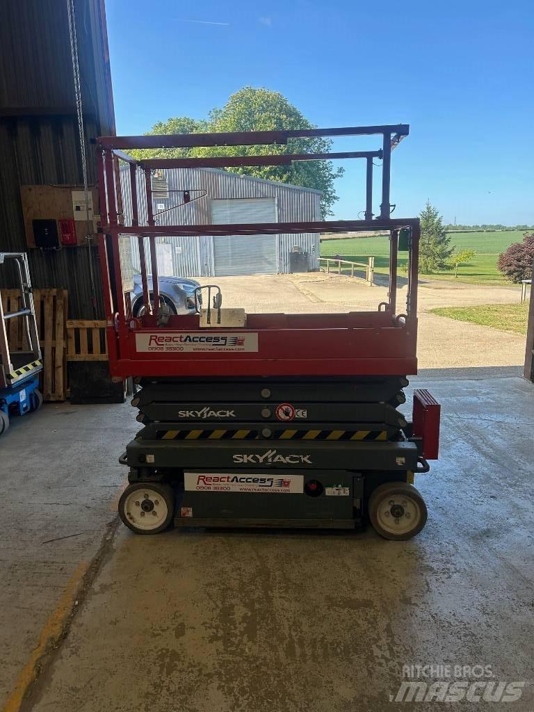 SkyJack SJ3219 Škaraste platforme