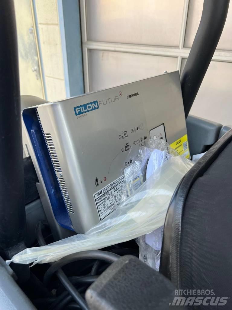 Kärcher B250 R Kombinovani četkasti čistači