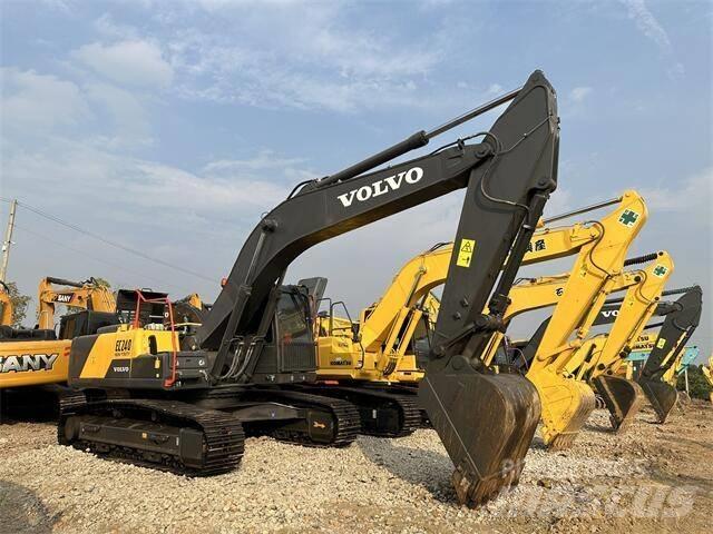 Volvo EC240 Bageri gusjeničari