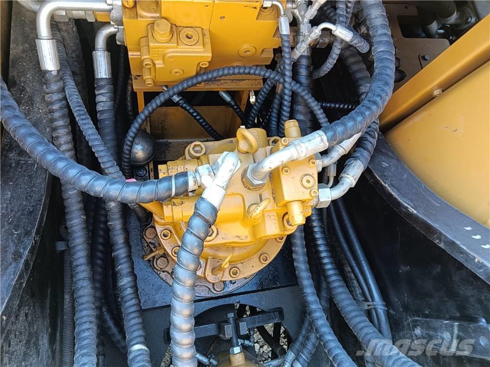 Sany SY215-9 Bageri gusjeničari