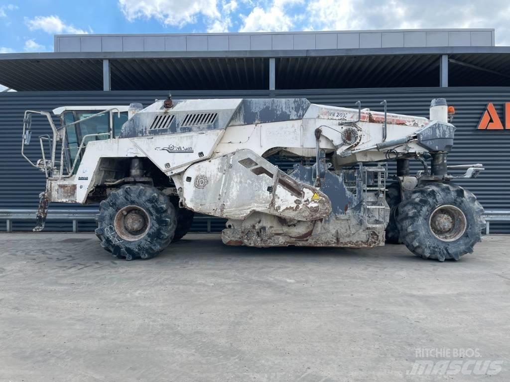 Wirtgen WR 240I Uređaji za recikliranje asfalta