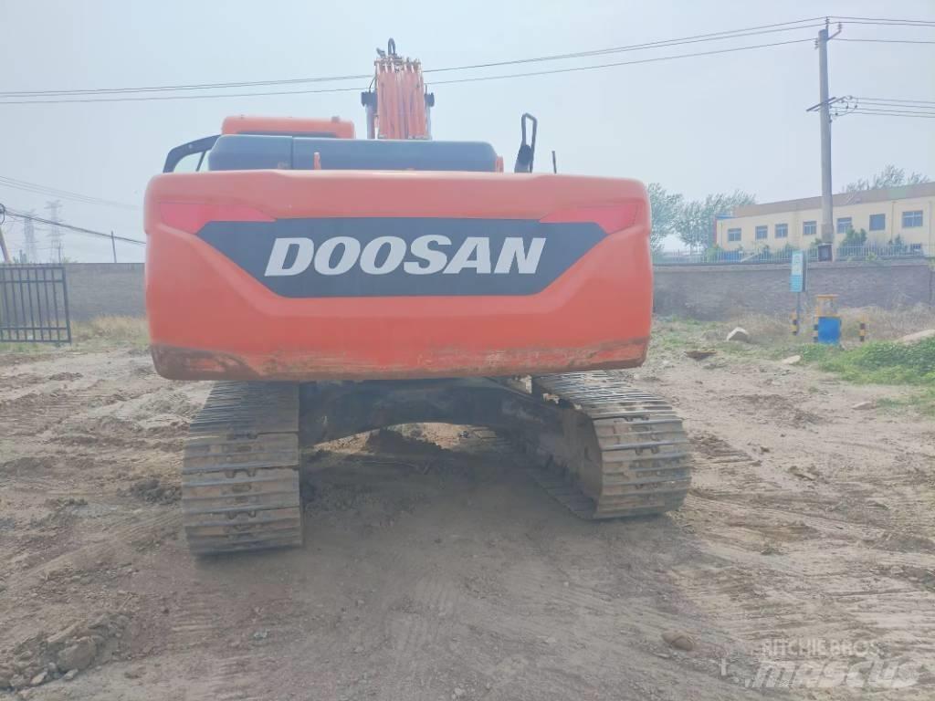 Doosan DX225LC-9C Bageri gusjeničari