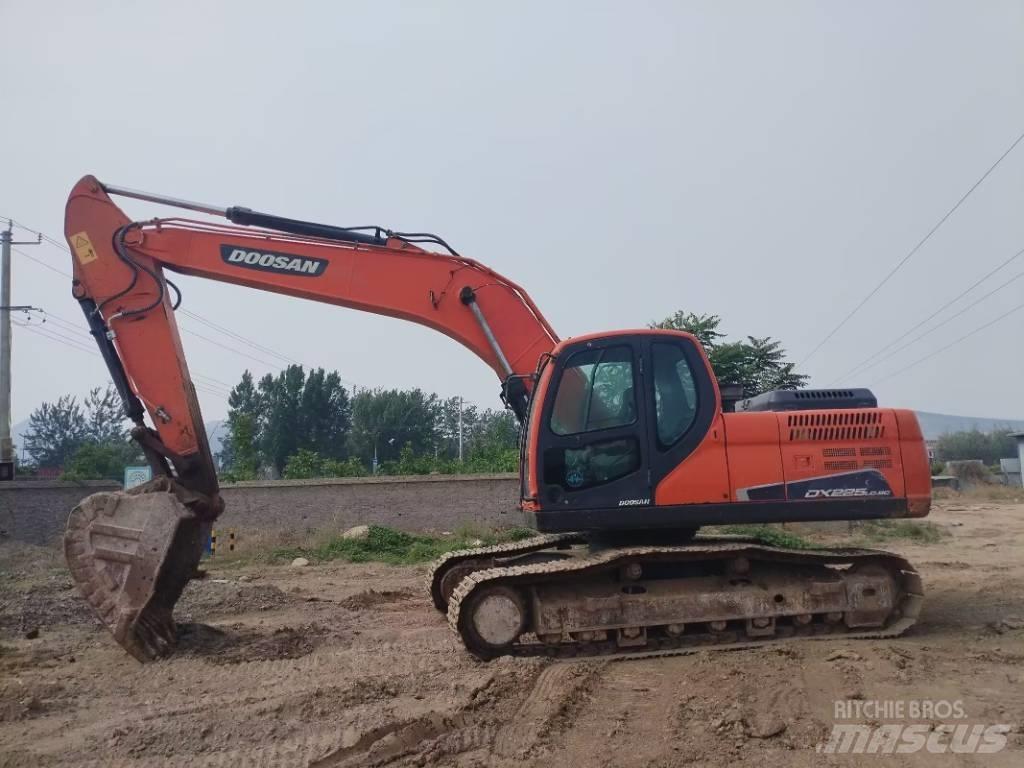 Doosan DX225LC-9C Bageri gusjeničari