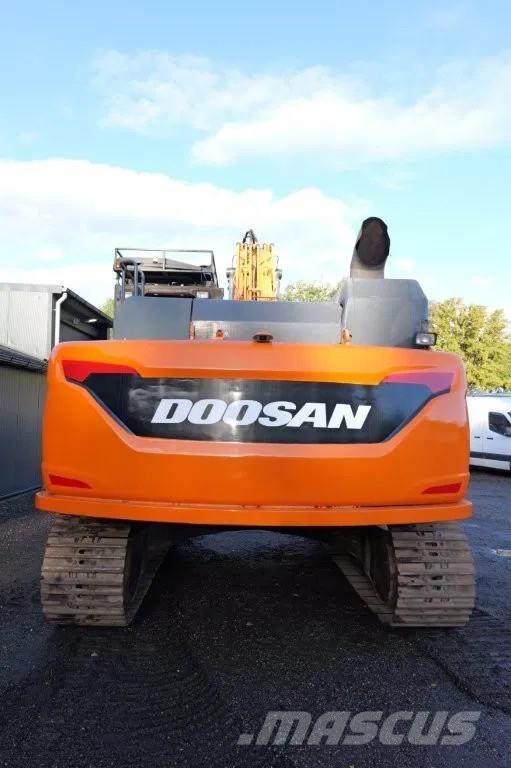 Doosan DX300LC Bageri gusjeničari