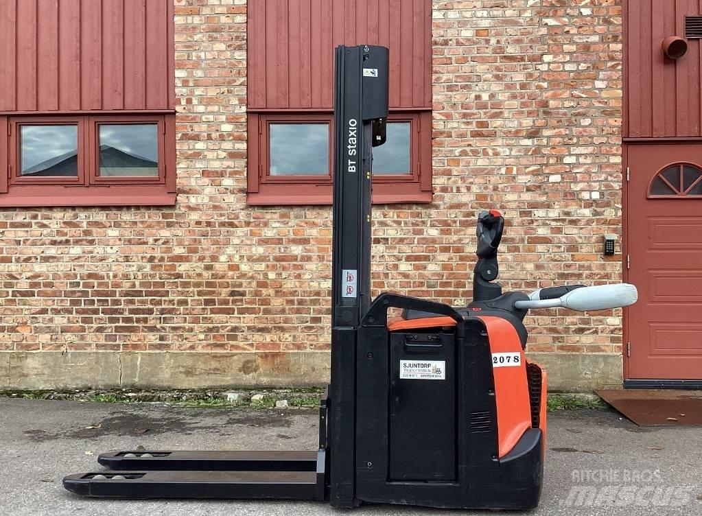 BT SPE 120 L Ručni električni viličar