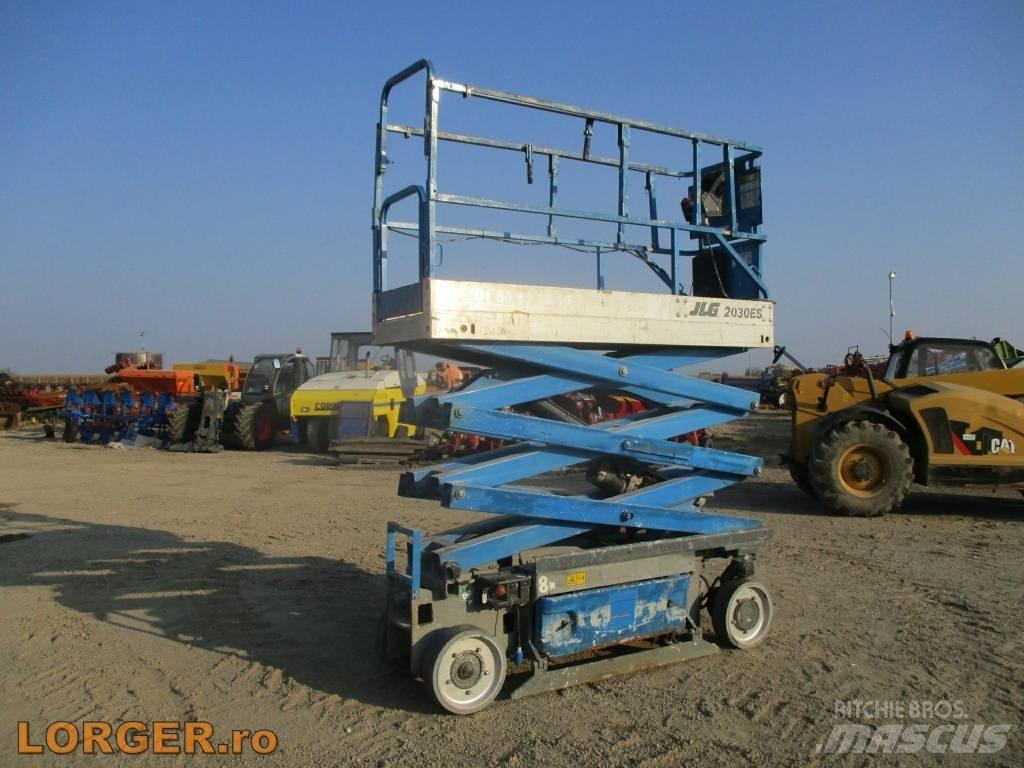 JLG 2030 ES Škaraste platforme