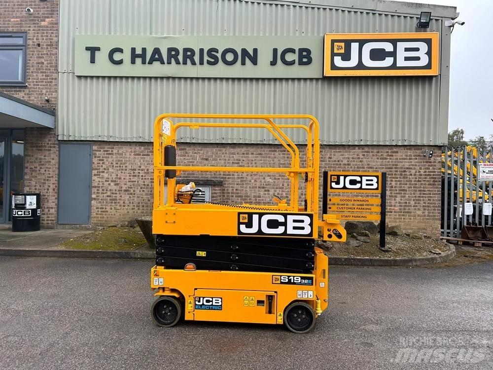 JCB S1932E Škaraste platforme