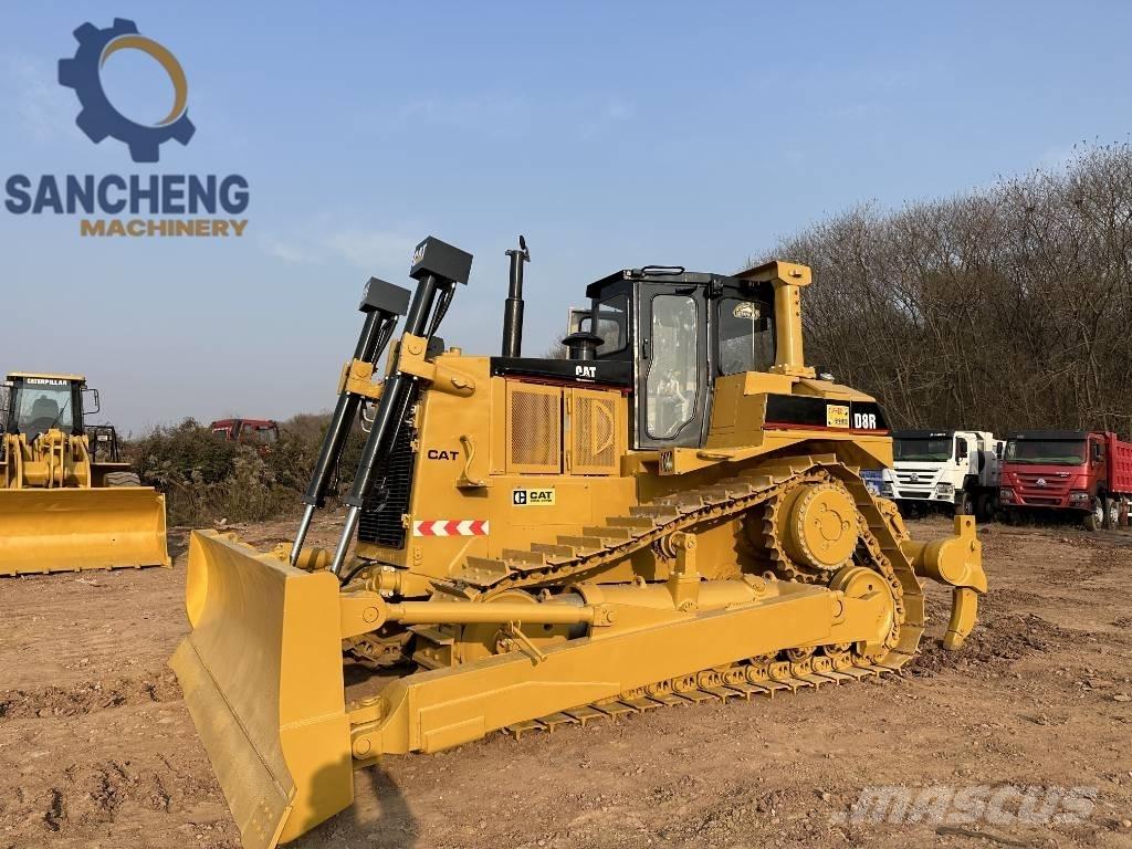 CAT D 8 R Buldožeri gusjeničari