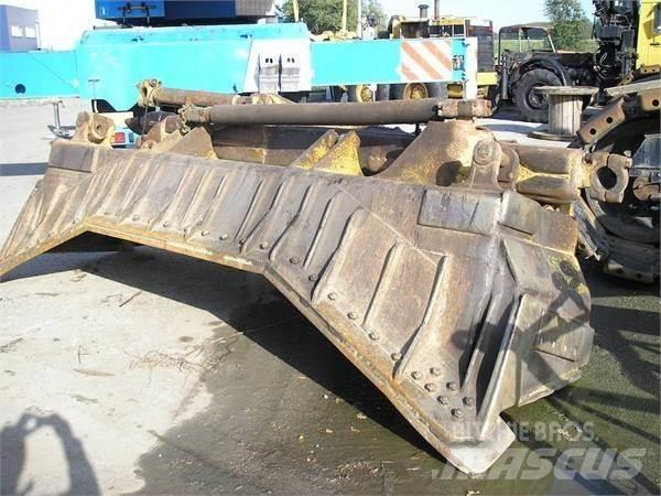 CAT D8N Buldožeri gusjeničari