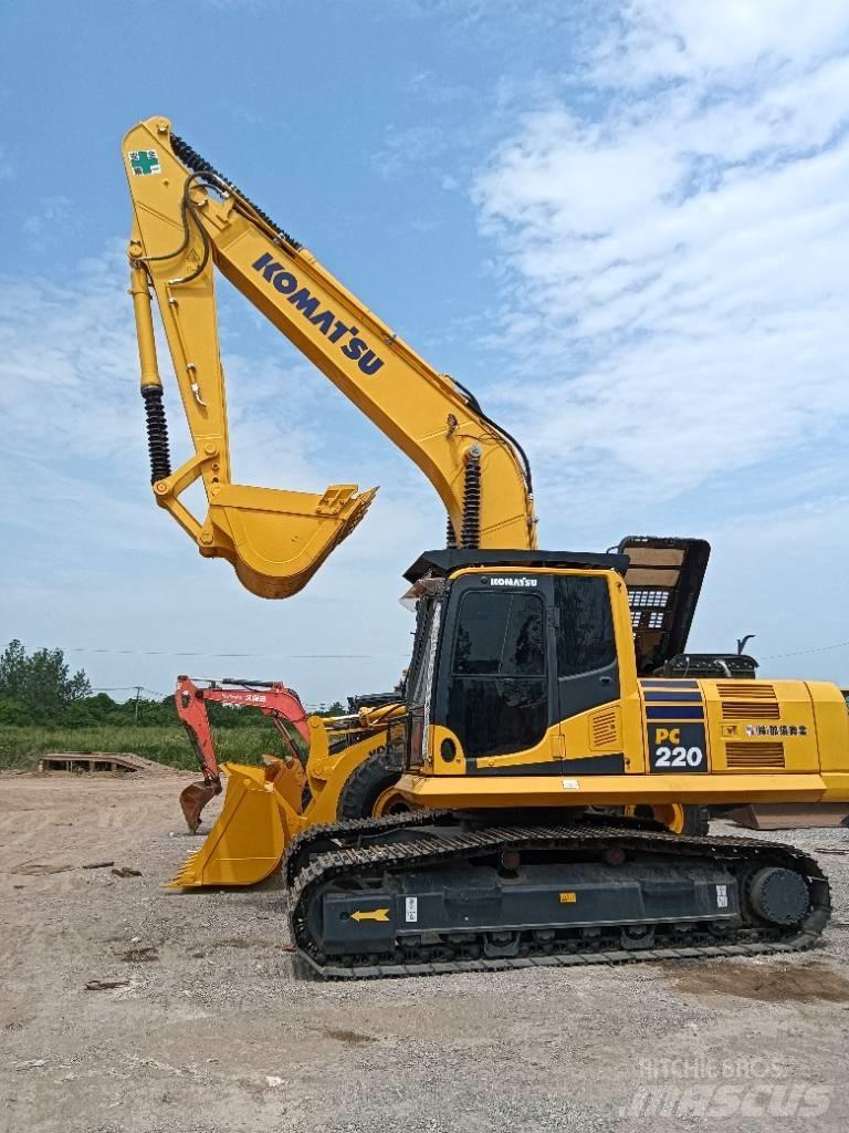 Komatsu PC 220-8 Bageri gusjeničari