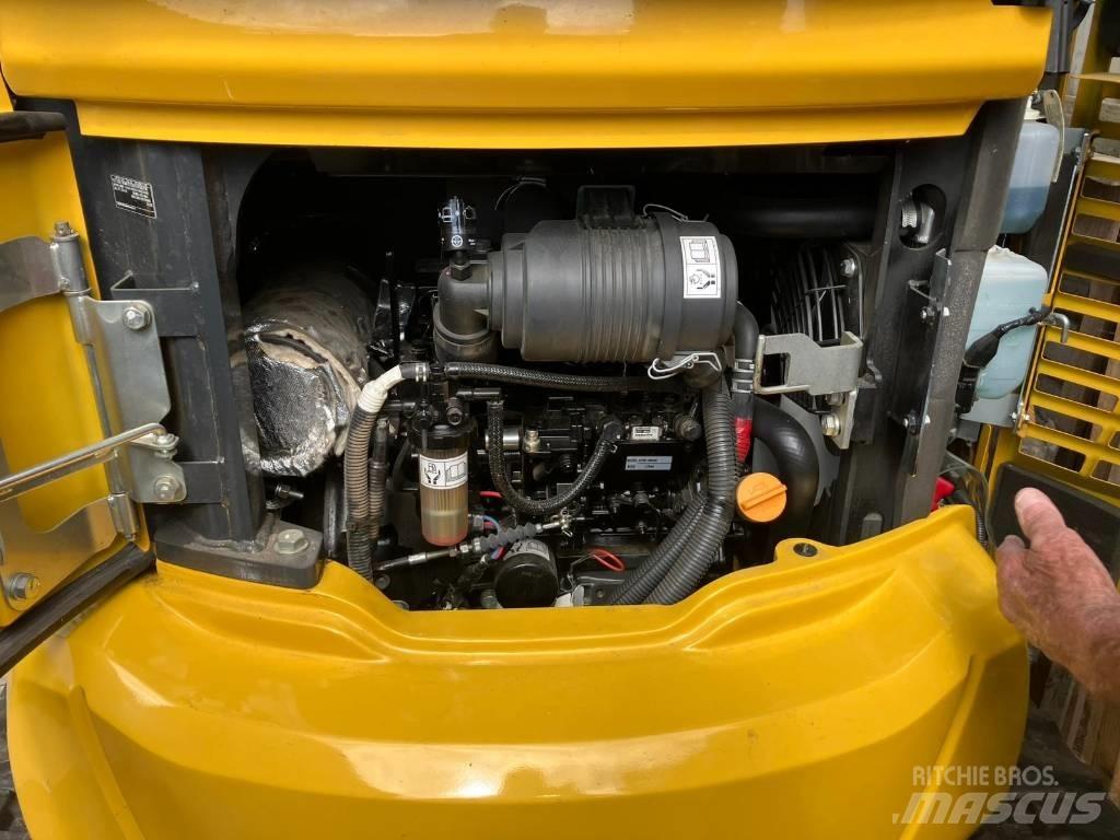 Komatsu PC 26 MR Mini bageri <7t