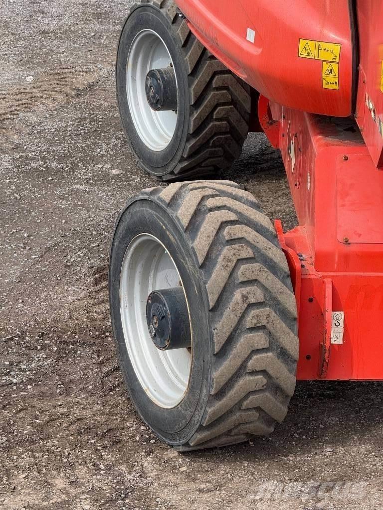 JLG 1250 AJP Zglobne podizne platforme
