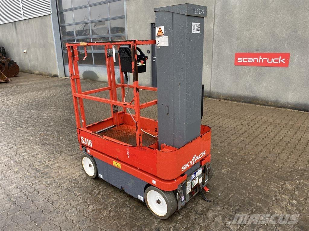 SkyJack SJ16 Vertikalne radne podizne platforme