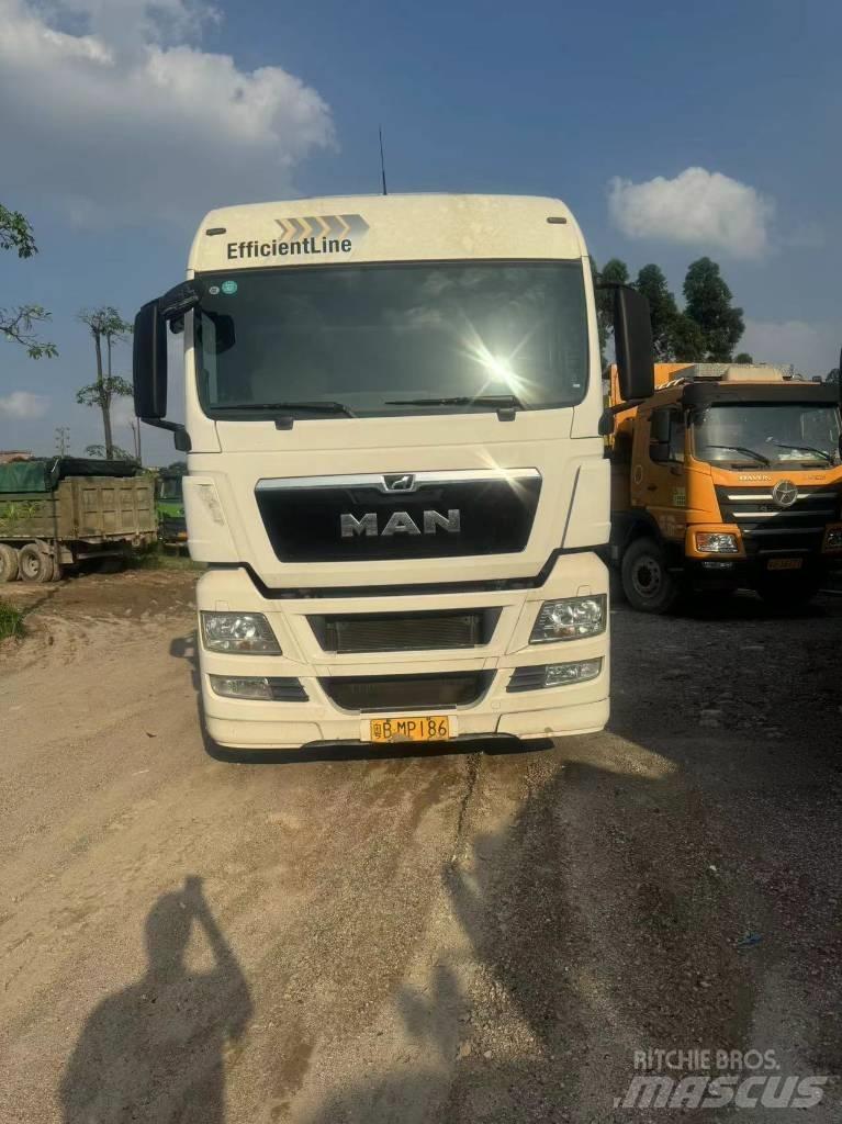 Sitrak SINOTRUCK 4x2 Traktorske jedinice