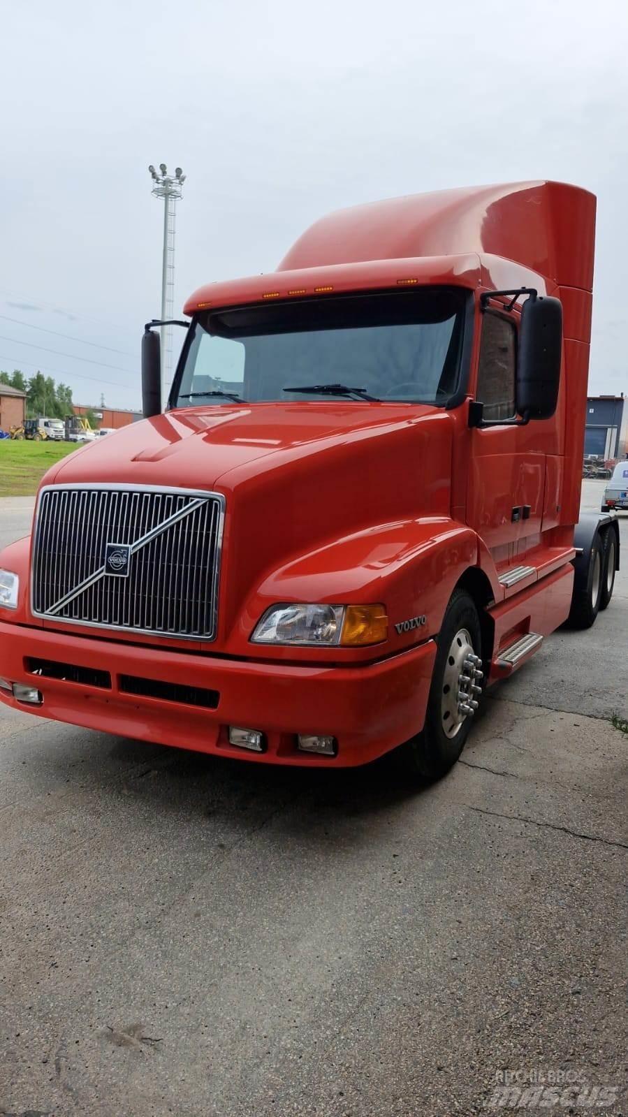 Volvo VNL-4 Traktorske jedinice