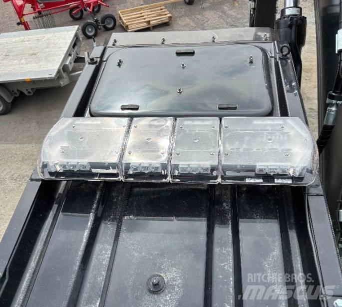 Hyundai HX 300 AL Bageri gusjeničari