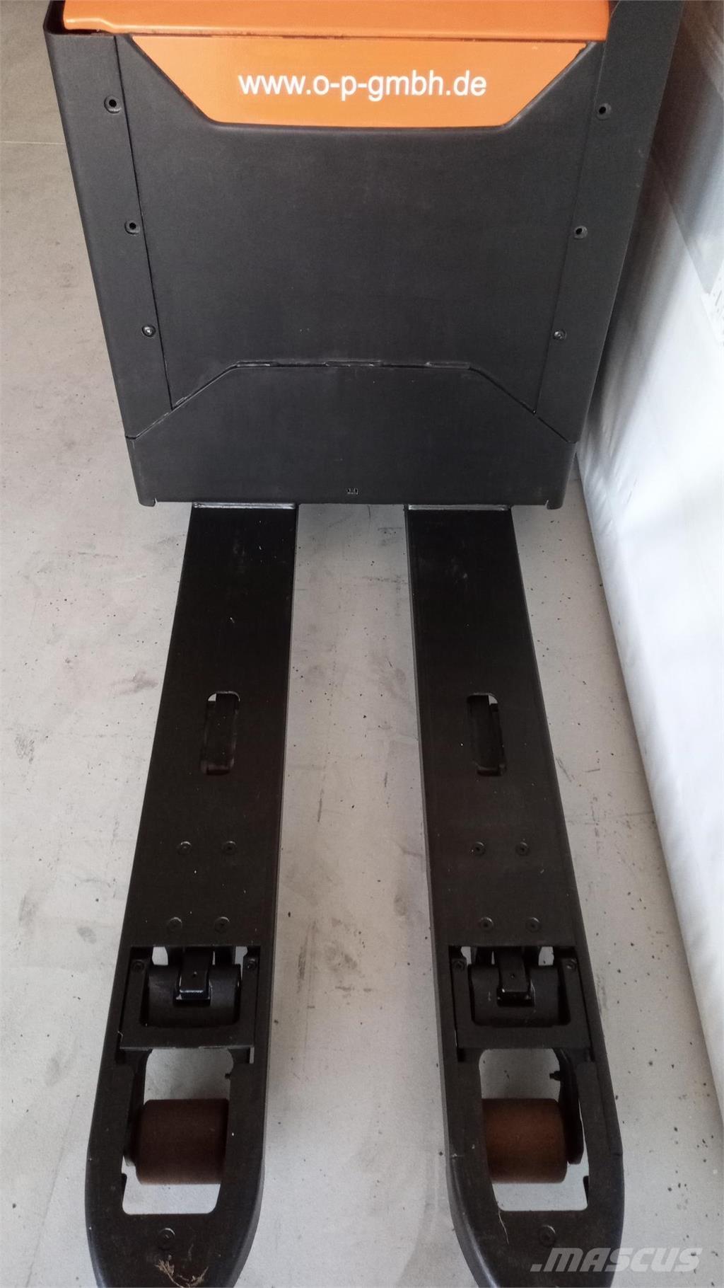 Toyota LPE 200 Ručni električni viličar