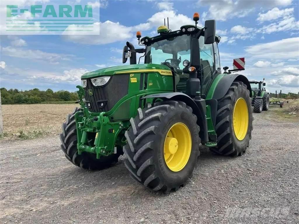 John Deere 6r 250 Traktori