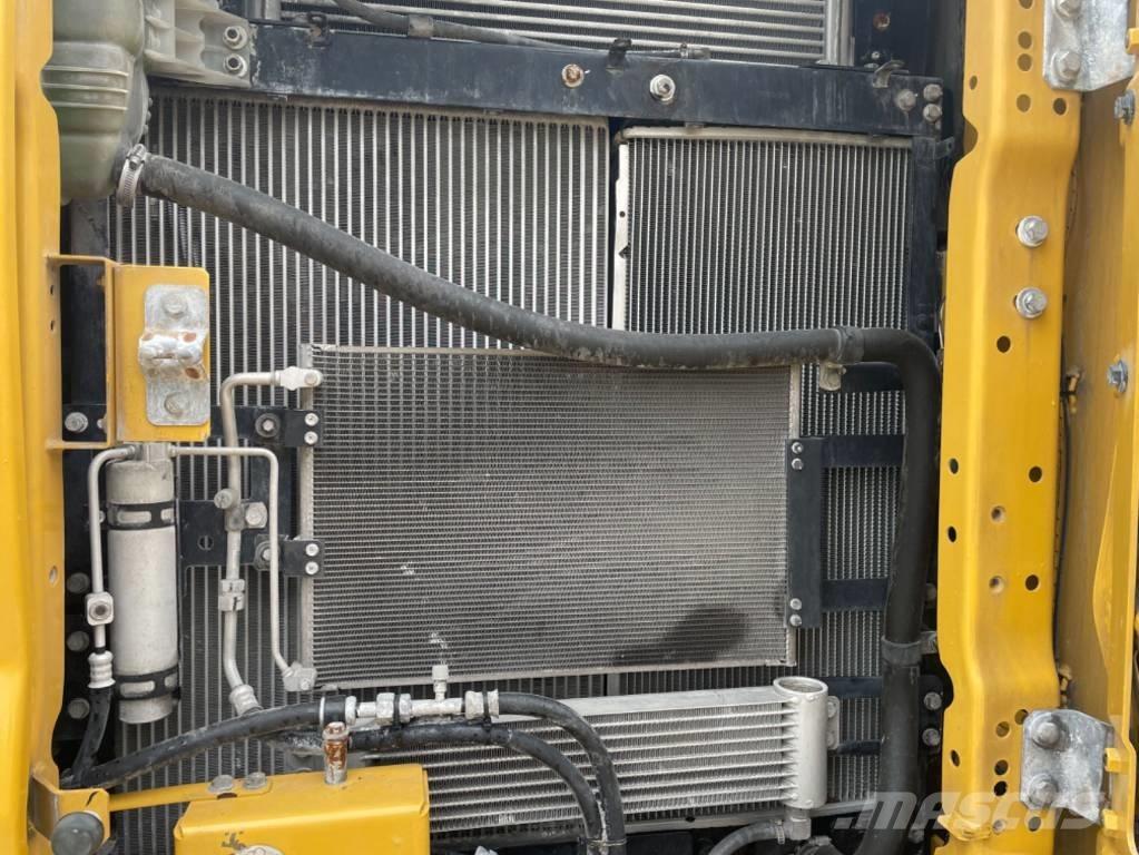 CAT 320 Bageri gusjeničari