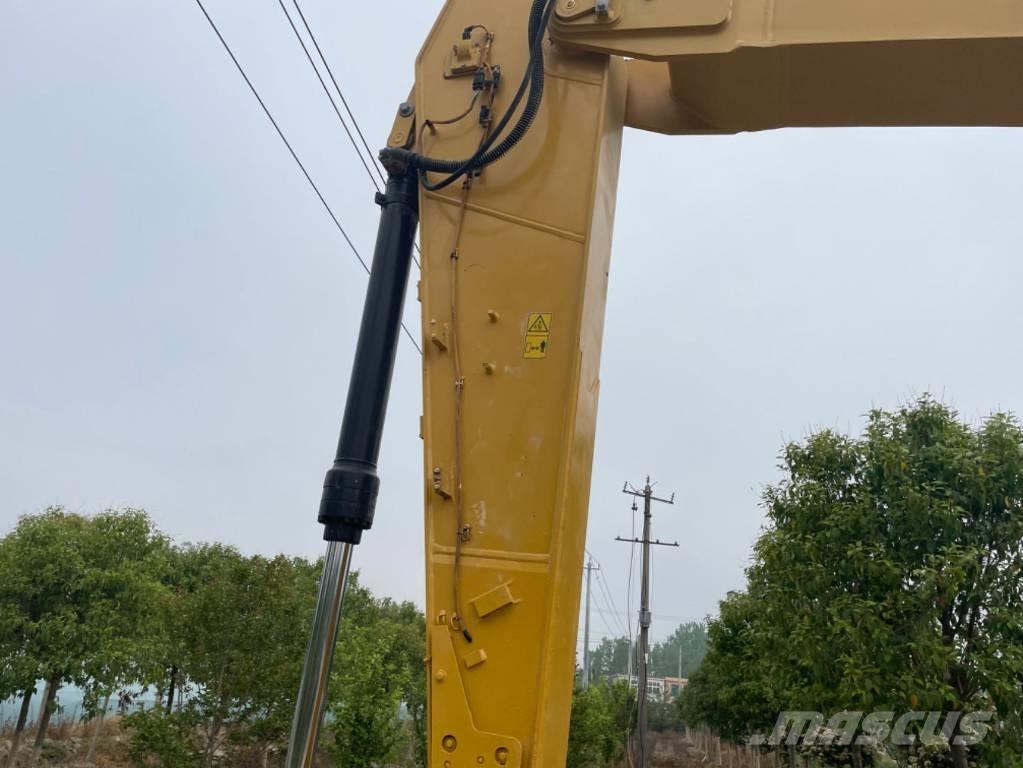 CAT 320 Bageri gusjeničari