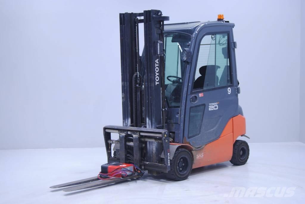 Toyota 8FBMK20T Električni viličari