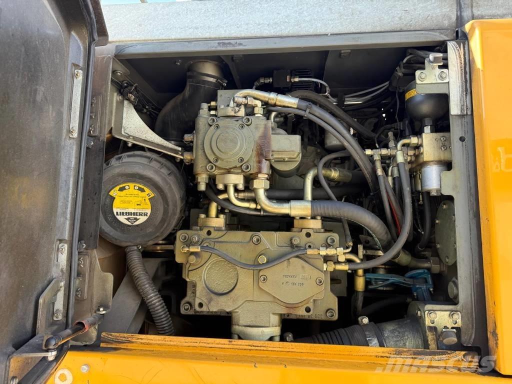 Liebherr LH 30 M Bageri za manipuliranje materijalom / otpadom