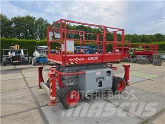 SkyJack SJ 6832 RT Škaraste platforme