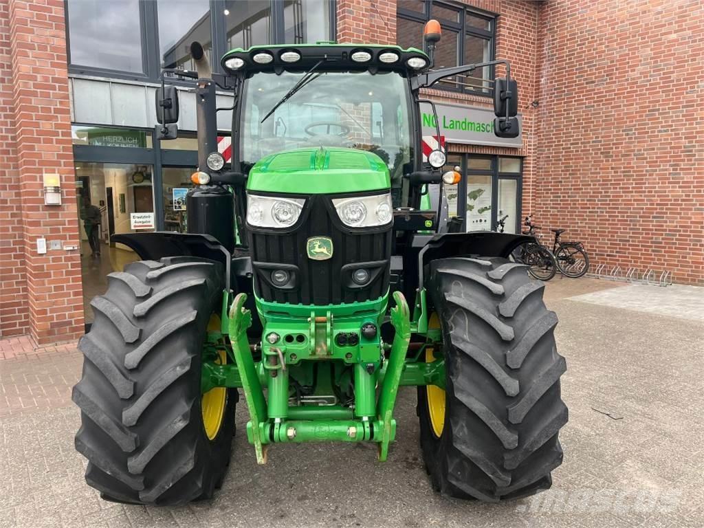 John Deere 6155R Traktori