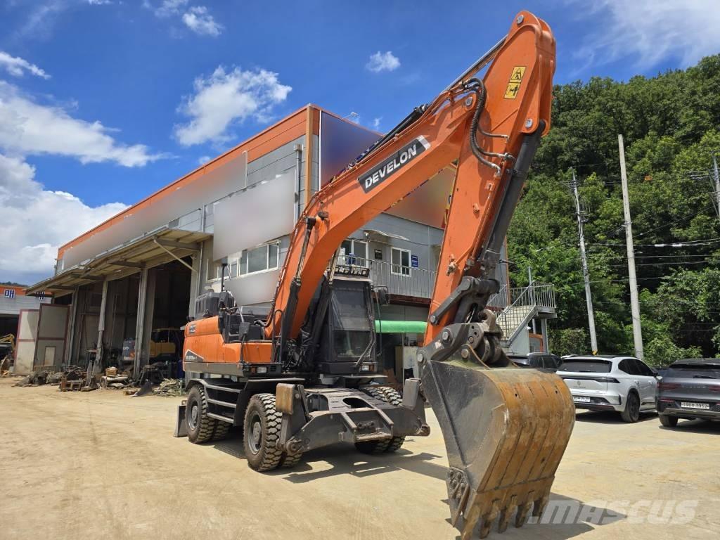 Doosan DX220W-7 Bageri na kotačima