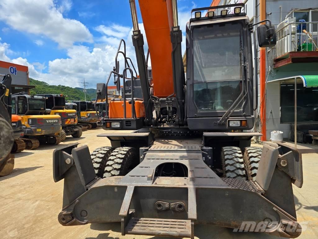 Doosan DX220W-7 Bageri na kotačima