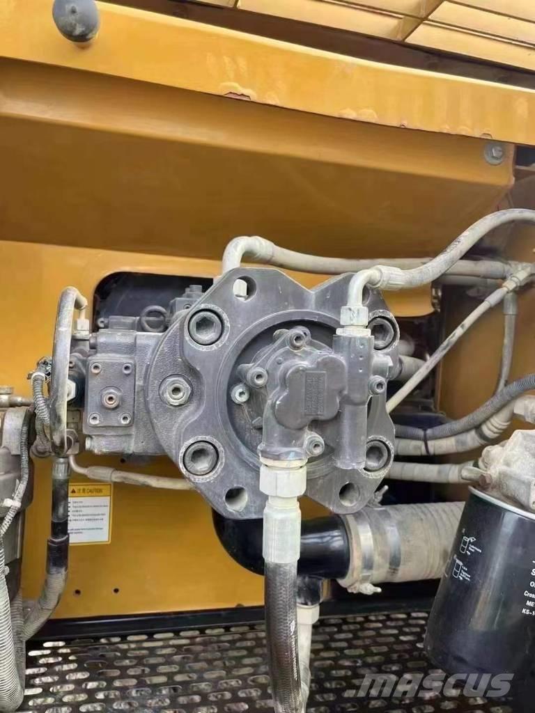Sany SY 215 C-pro Bageri gusjeničari