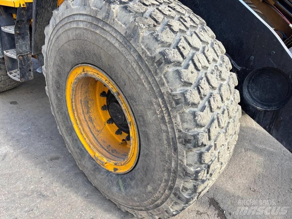 JCB 437 HT Utovarivači na kotačima