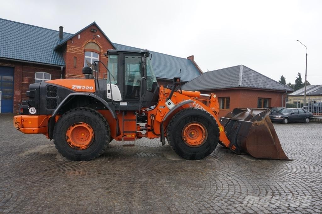 Hitachi ZW 220-5 B Utovarivači na kotačima