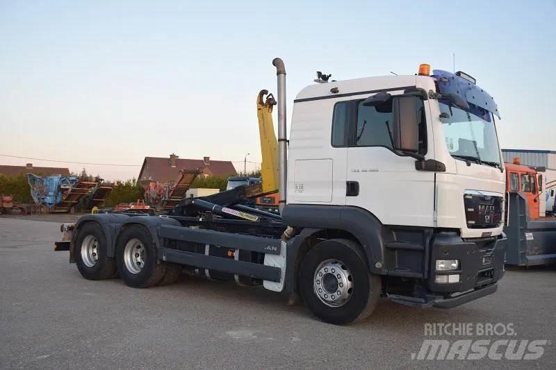 MAN TGS 26.400 Rol kiper kamioni s kukama za dizanje