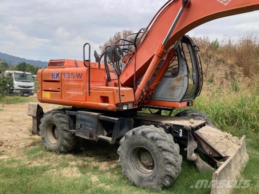 Hitachi EX 135 W Bageri na kotačima