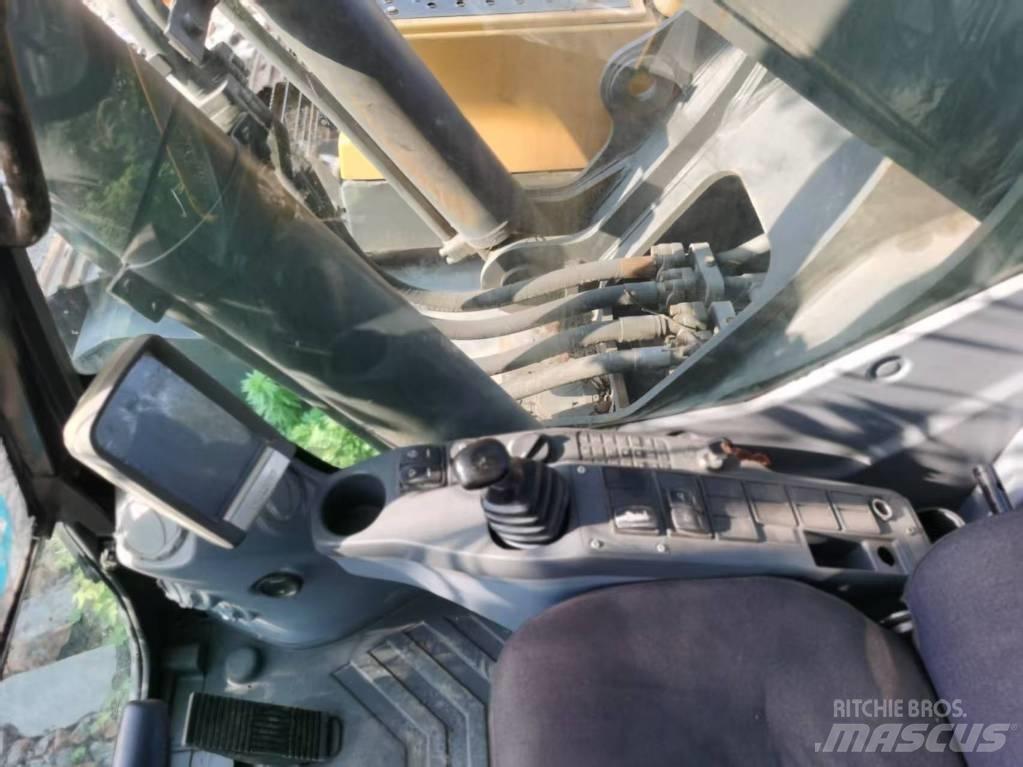Volvo EC 480 D L Bageri gusjeničari