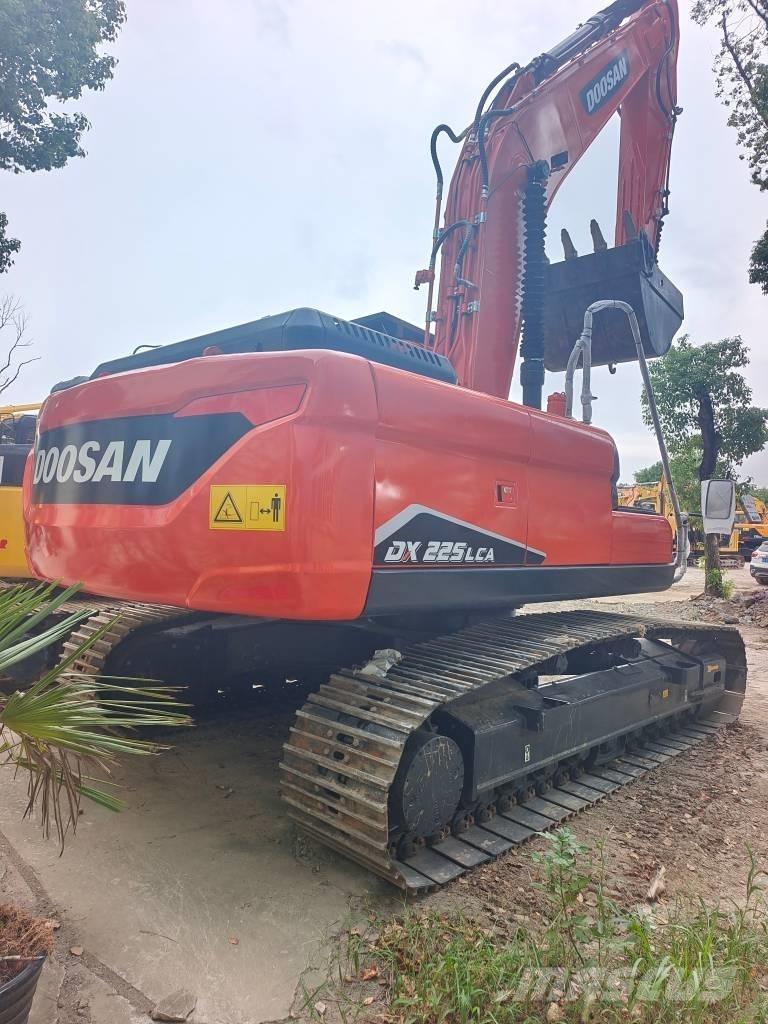 Doosan DX 225LC-9C Bageri gusjeničari