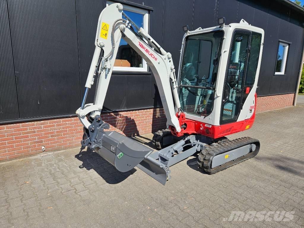 Takeuchi TB320 Demo Mini bageri <7t