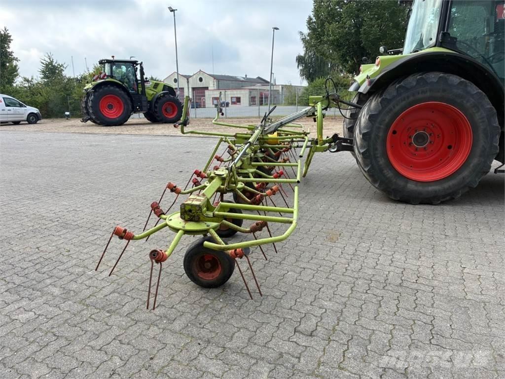 CLAAS VOLTO 870 Okretači i sakupljači sijena