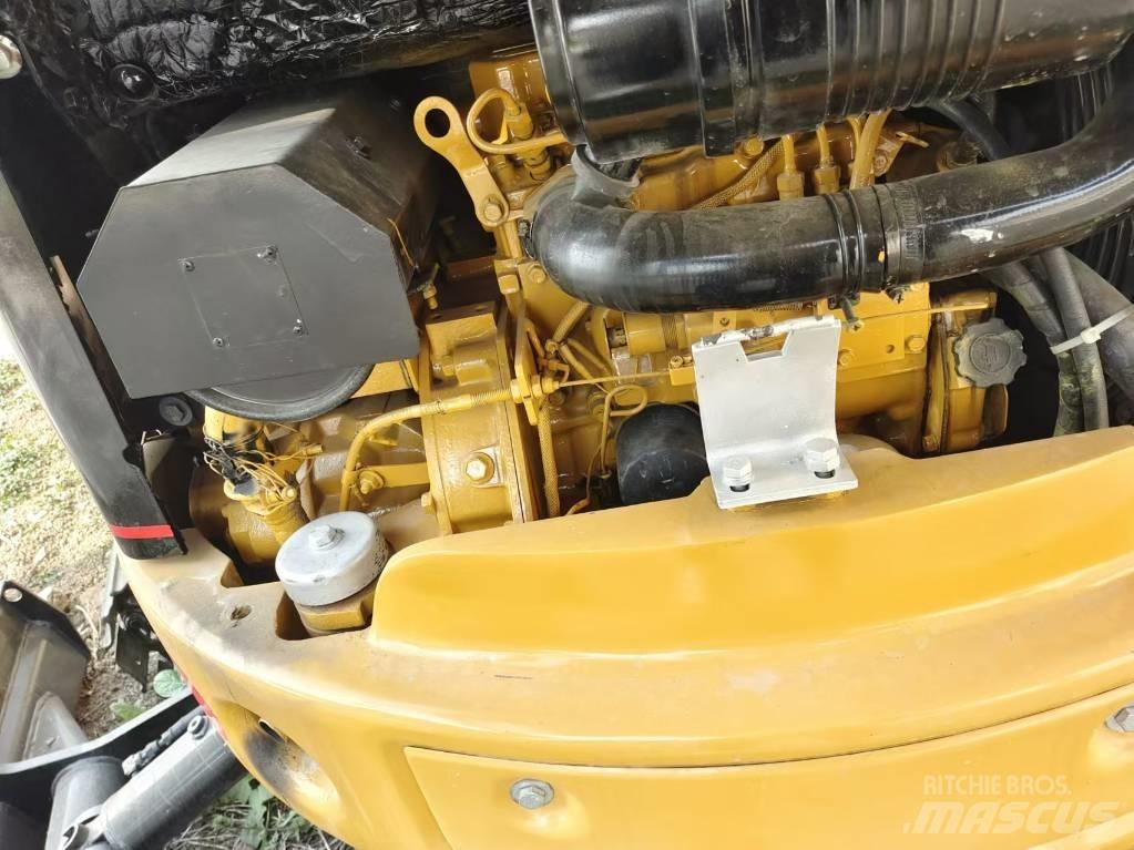CAT 303 CR Mini bageri <7t