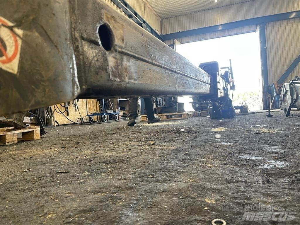 John Deere 1910G Kranovi za stabla