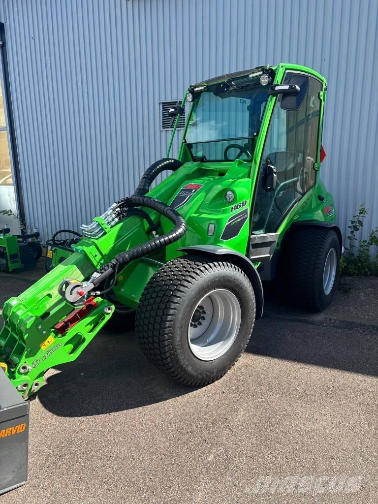 Avant 860 i Skid steer mini utovarivači