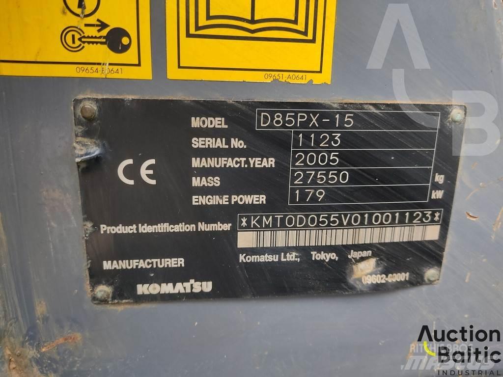 Komatsu D85PX-15 Buldožeri gusjeničari