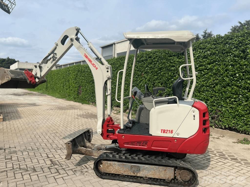 Takeuchi TB 216 Mini bageri <7t