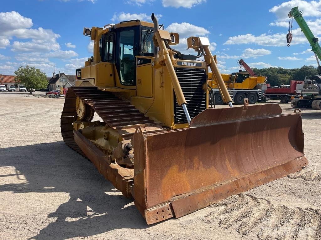 CAT D 6 T LGP Buldožeri gusjeničari