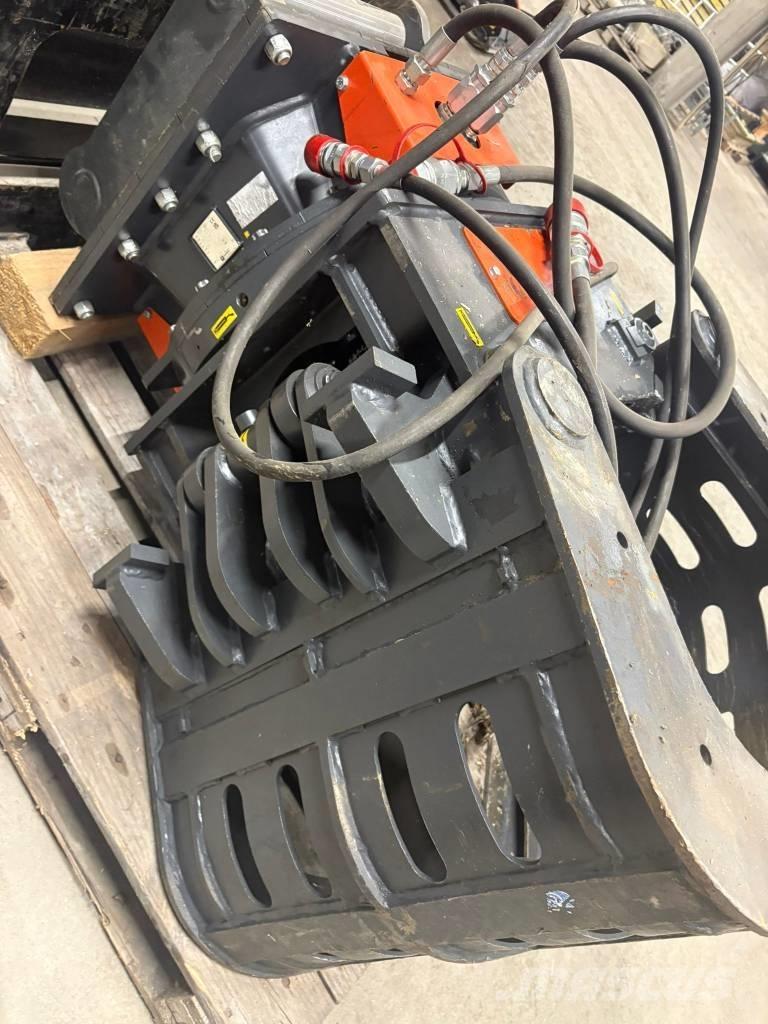 Cangini Benne 450 PF Grabilice