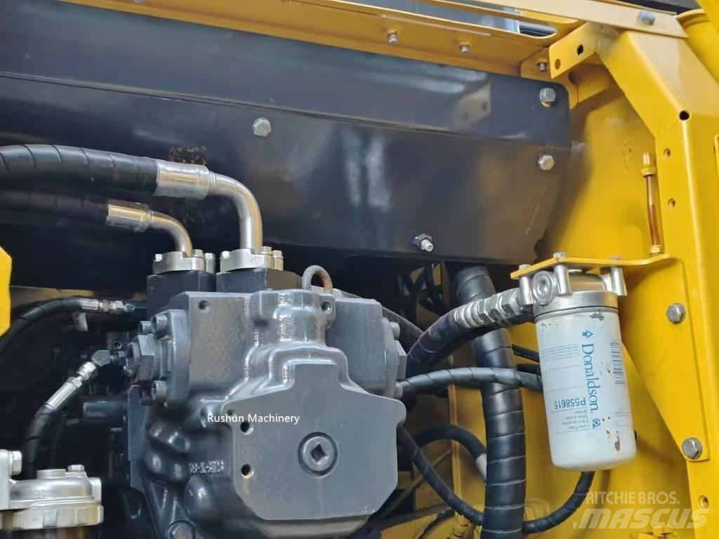 Komatsu PC 220-7 Bageri gusjeničari