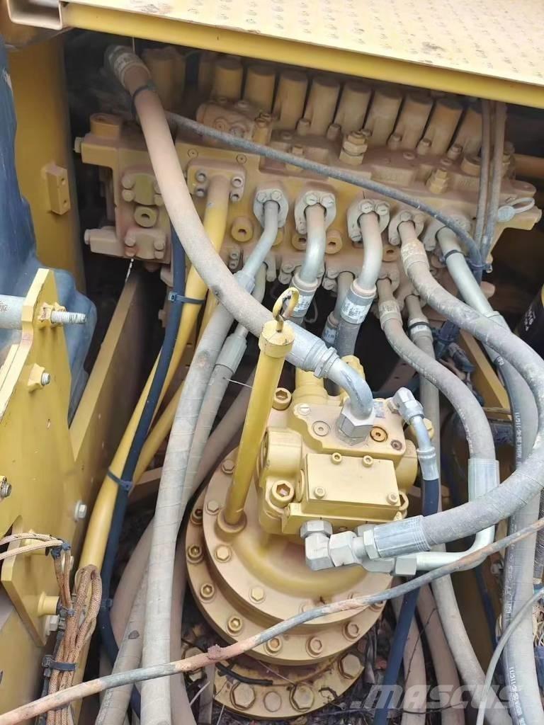 CAT 320 GC Bageri gusjeničari