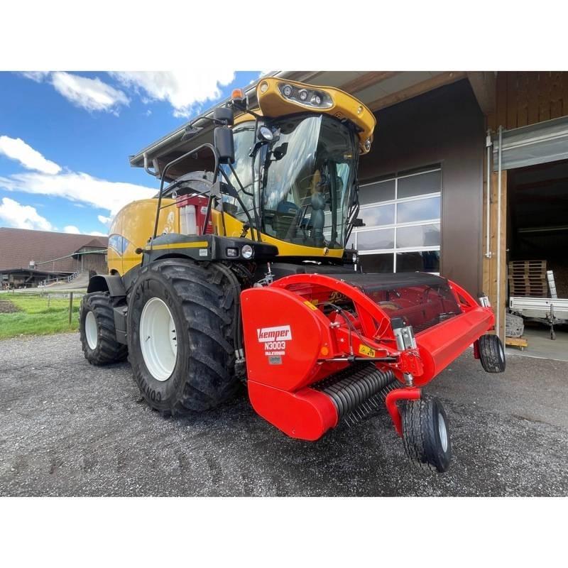 New Holland FR 700 Strojevi za krmu na vlastiti pogon