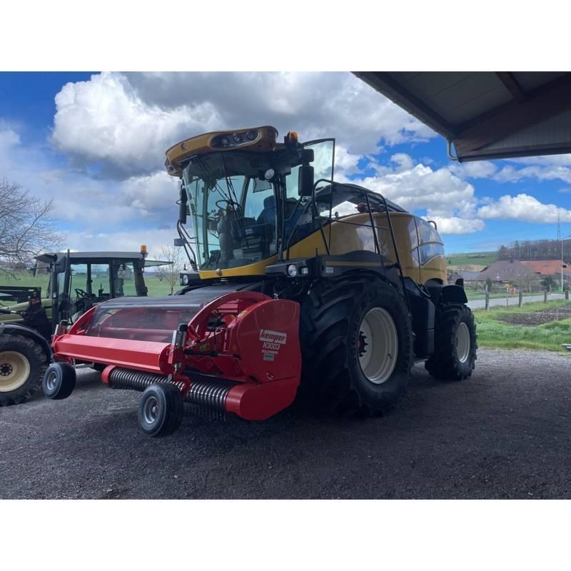 New Holland FR 700 Strojevi za krmu na vlastiti pogon